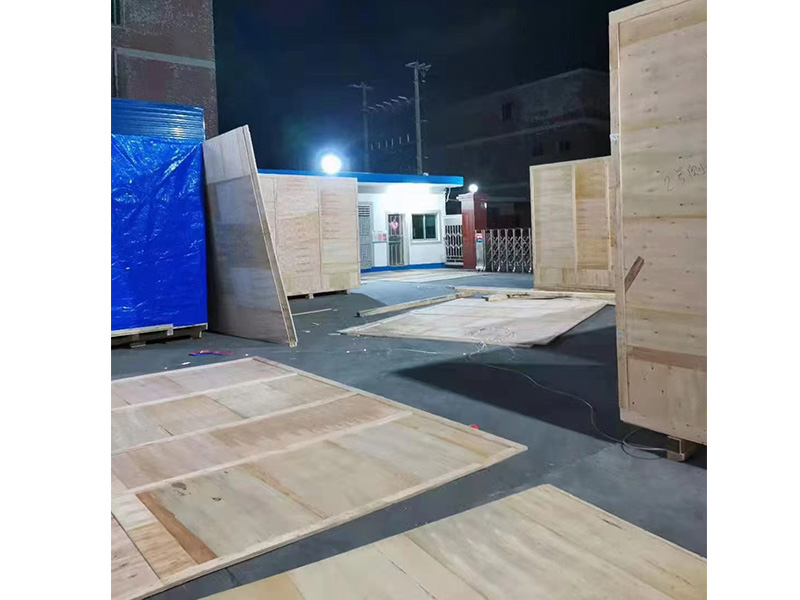 免檢(jian)出口木(mu)箱