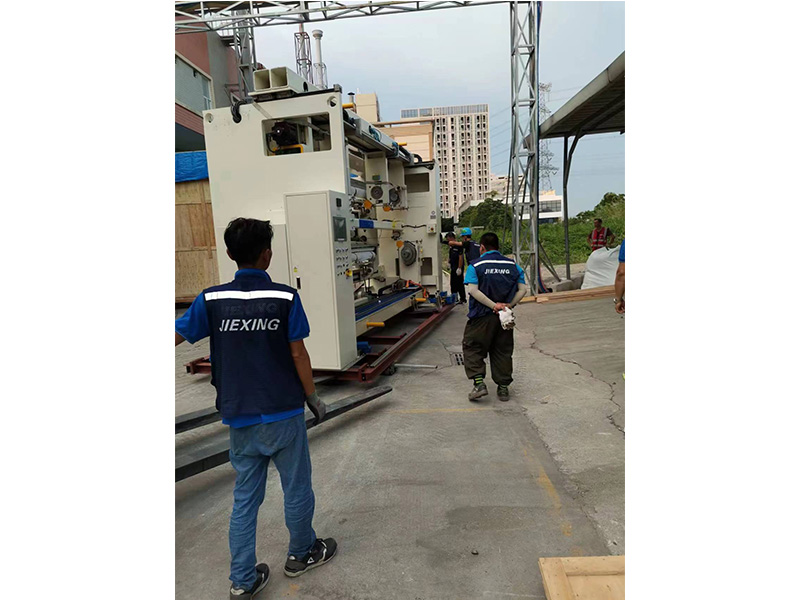 東莞(wǎn)某公司搬遷打包(bāo)現場