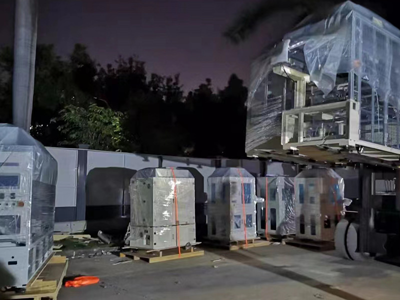 深圳龍崗(gǎng)某公司國内(nei)木箱打包