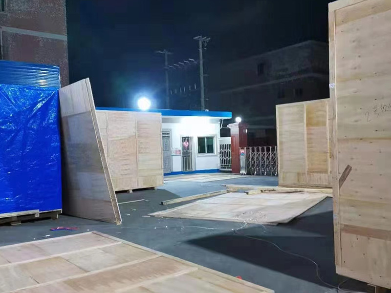 重型加固木(mu)箱